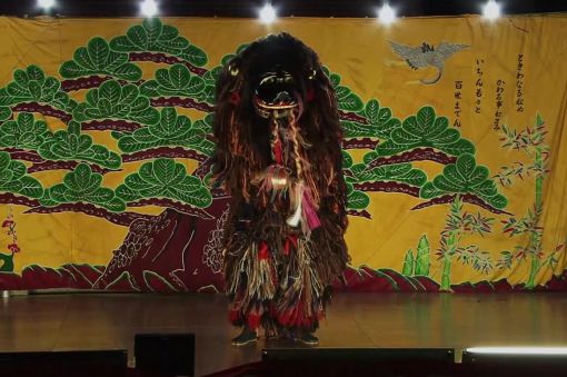 和宇慶の獅子舞