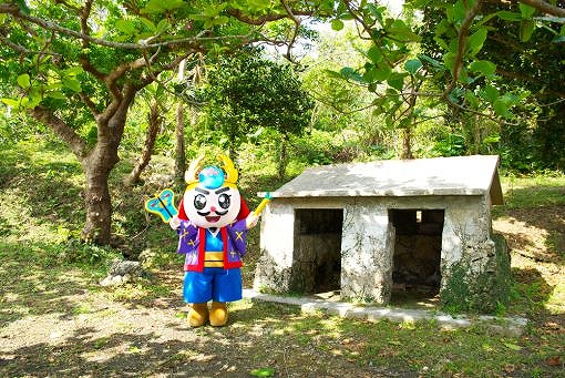 内原の殿(ウチバラノトゥン)