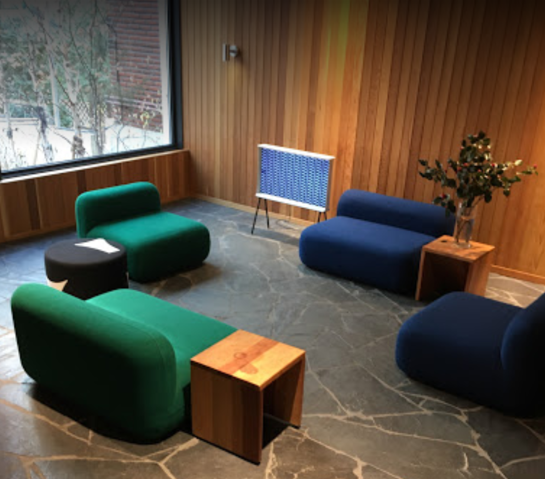 カラーマッチが素敵なファブリック製品を取り扱ってるお店。 どこか北欧的な雰囲気が味わえるお店。 http://kittybunnypony.com/ 서울특별시 마포구 월드컵로5길 33-16