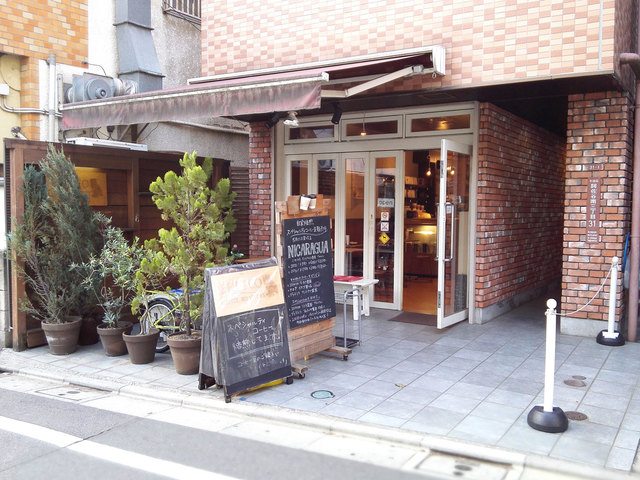 濃厚なカプチーノが自慢です。私がお勧めするナンバー1コーヒー屋さんです。
