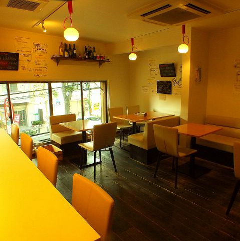 リーズナブルで美味しく気取らないイタリアンに行きたい時はぜひお勧め!私のお勧めはナポリタンです。