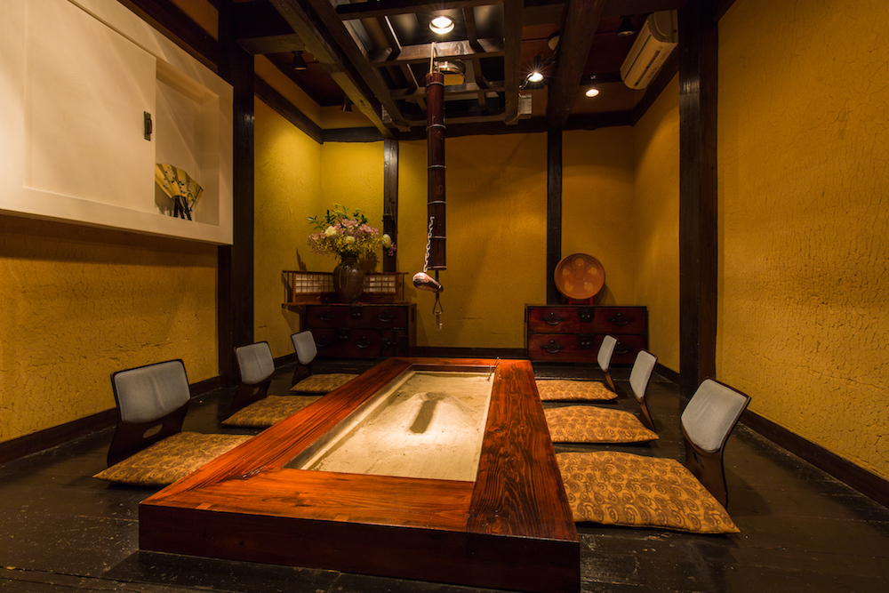 秋田比内や大館本店