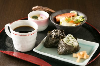 地下カフェ　花ごよみ