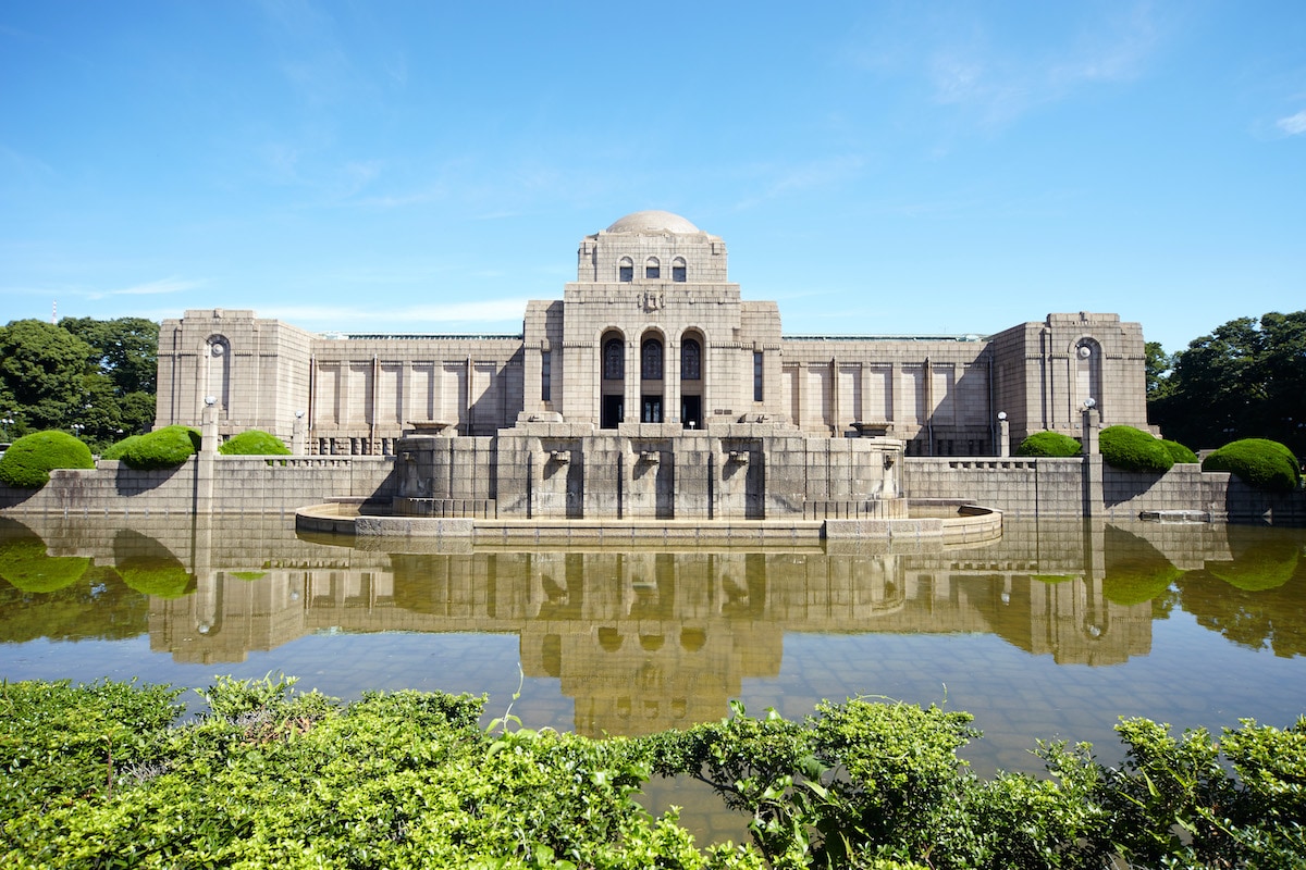 Meiji Memorial Picture Gallery