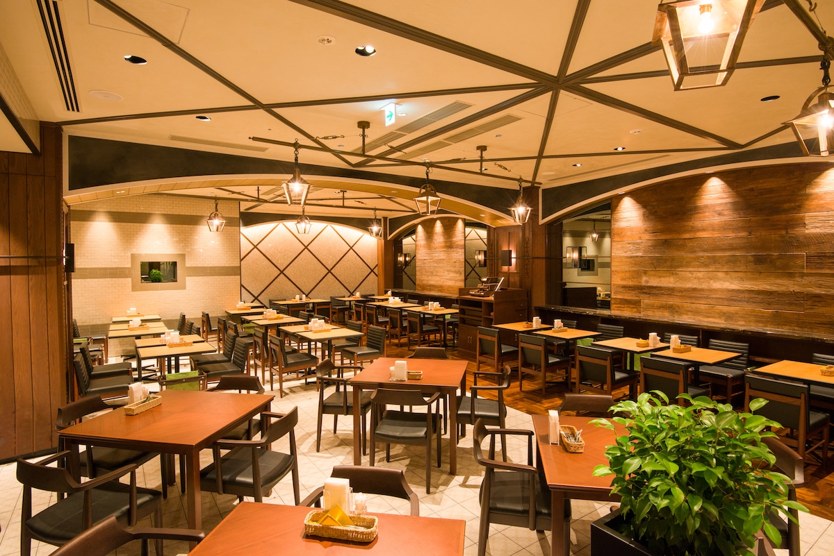 Restaurant & Cafe Manna