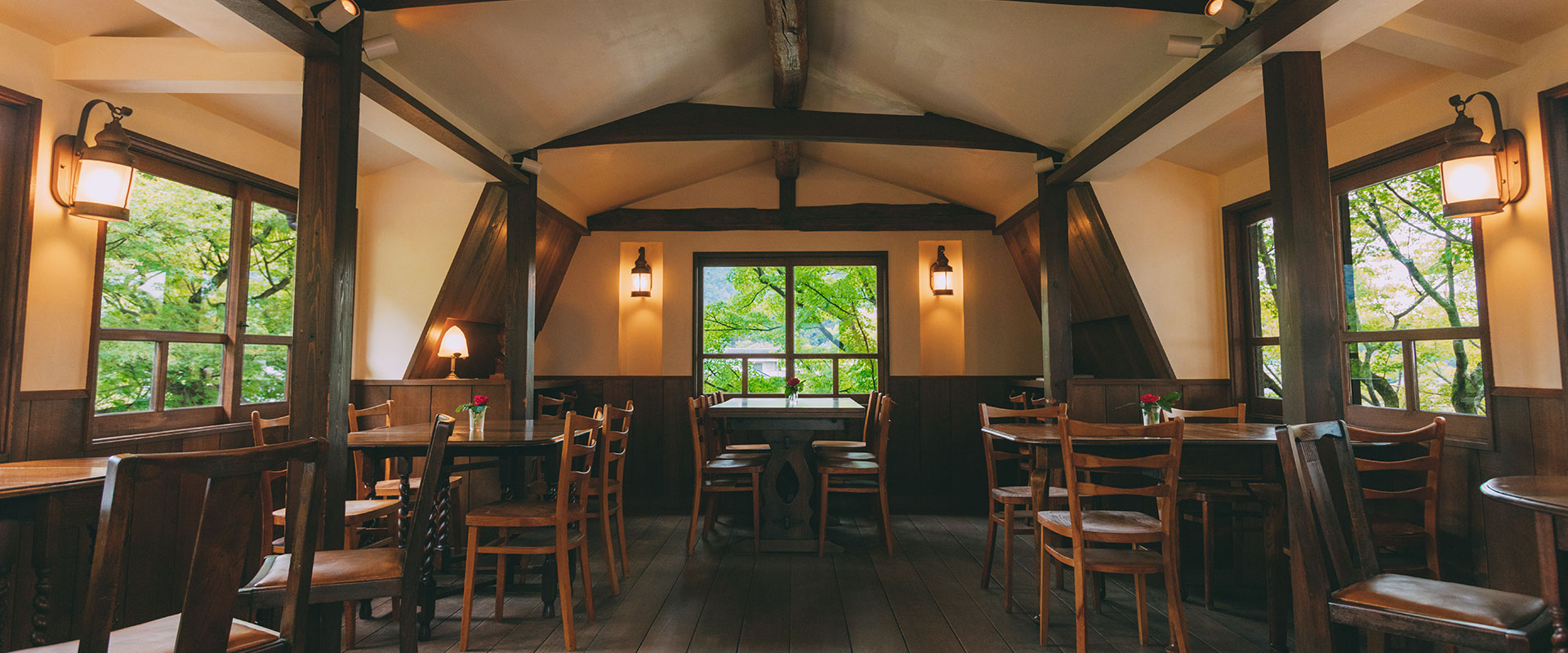 吉田山荘 カフェ真古館