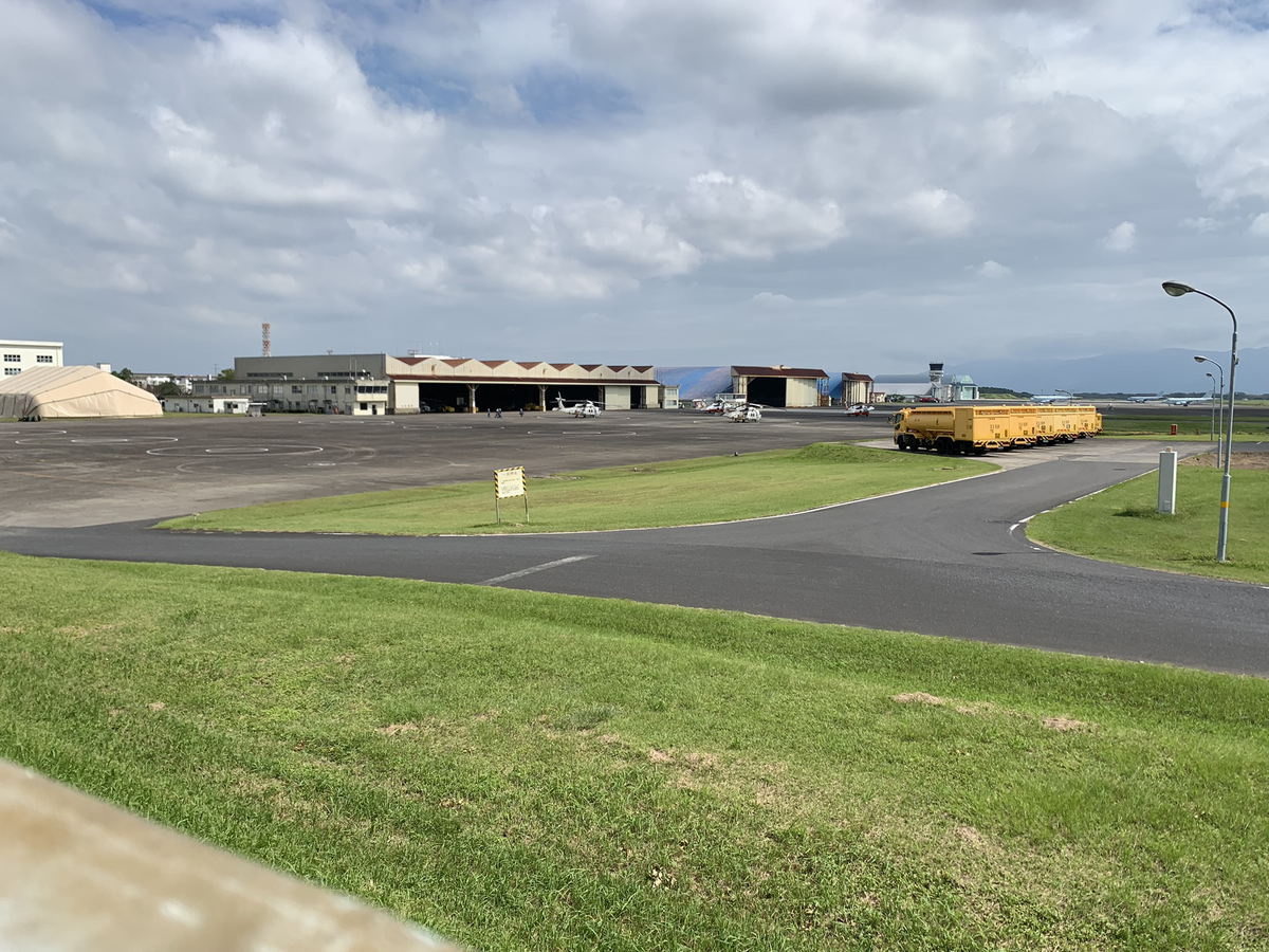 第二飛行機格納庫