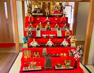 萩のお宿 花南理の庭(萩城下の古き雛たち)