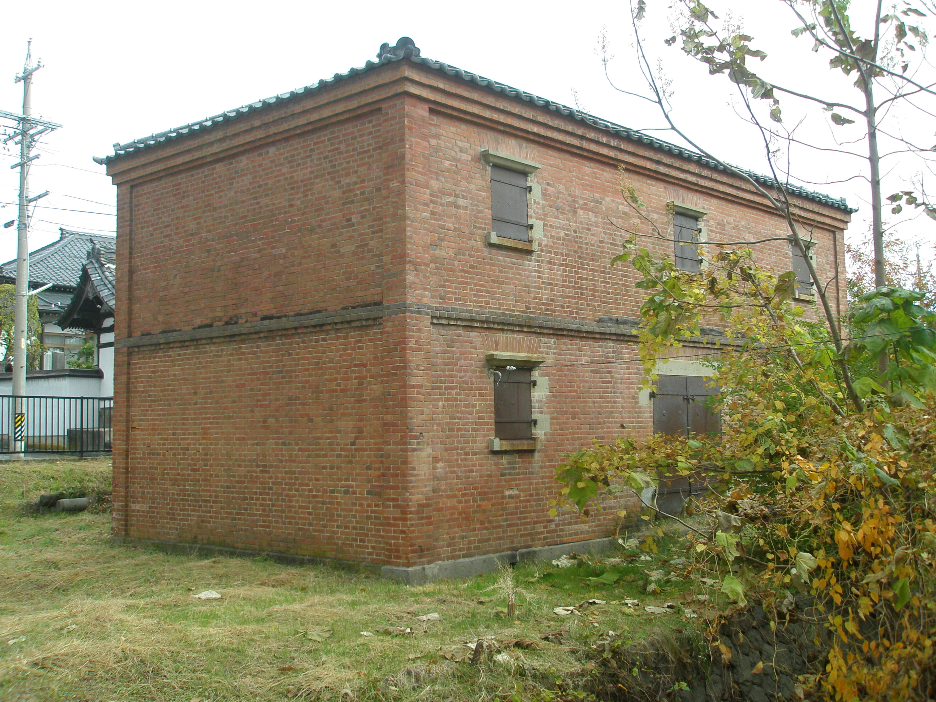 信州大学教育学部書庫（国登録有形文化財）