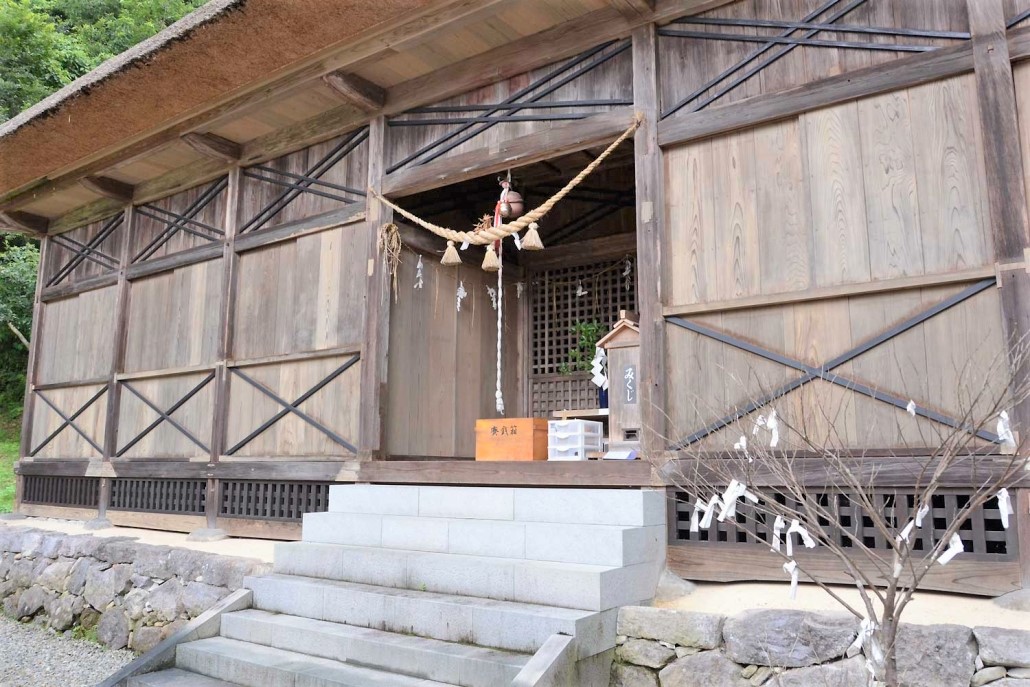 岩屋熊野座神社