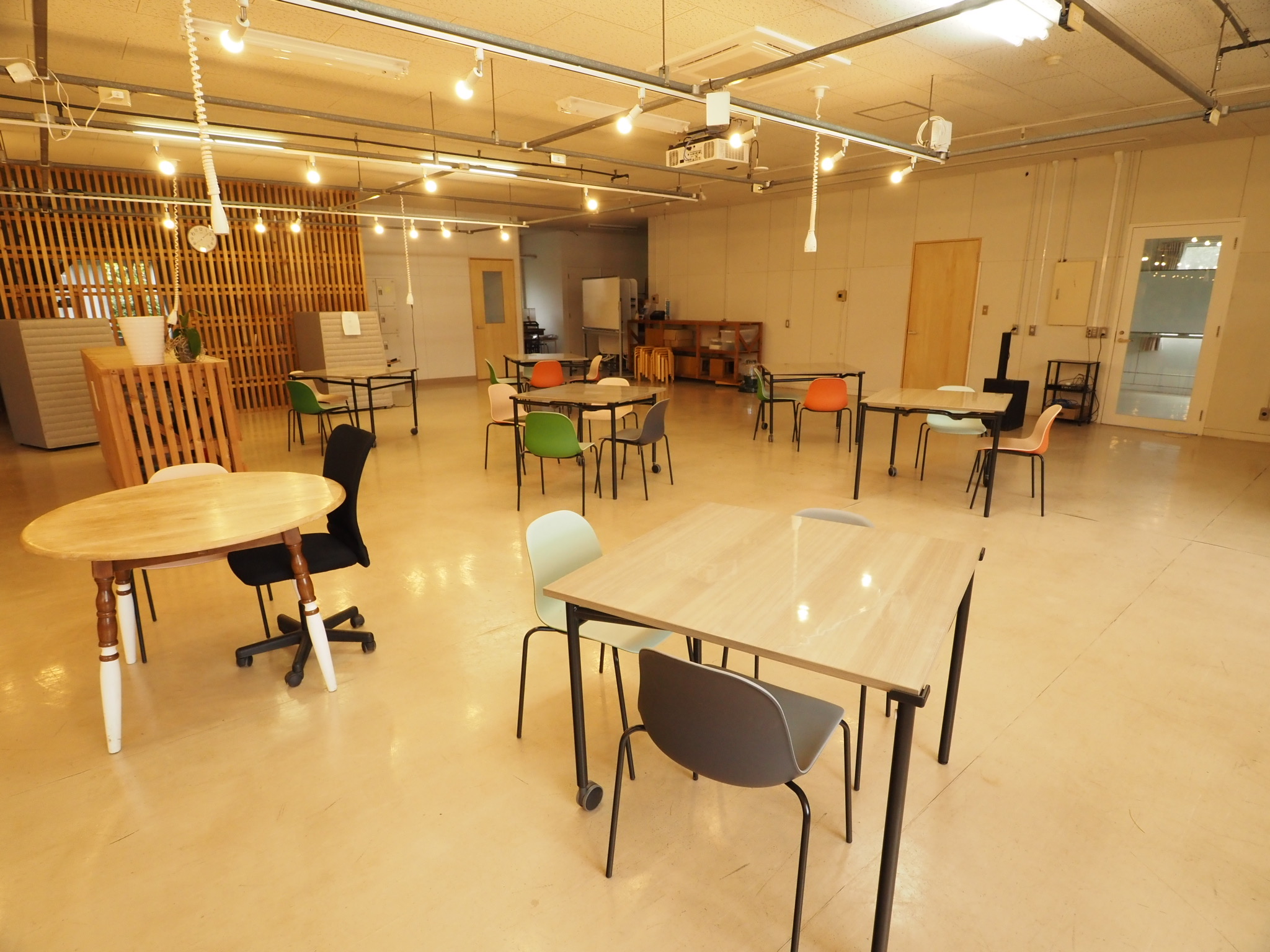 神山バレー・サテライトオフィス・コンプレックス