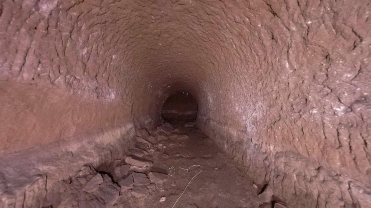 北端の主坑道から北に伸びる坑道