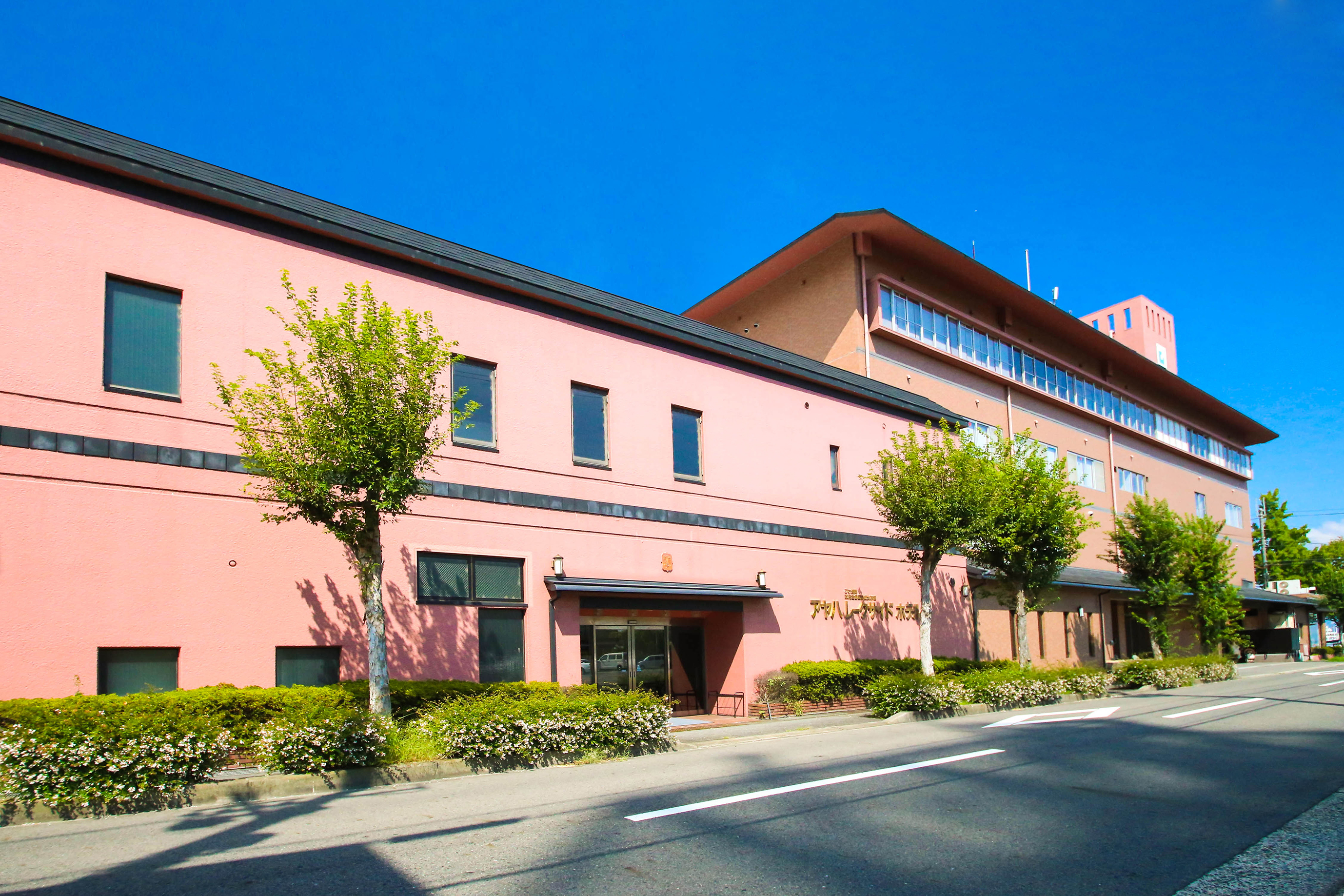 アヤハレークサイドホテル