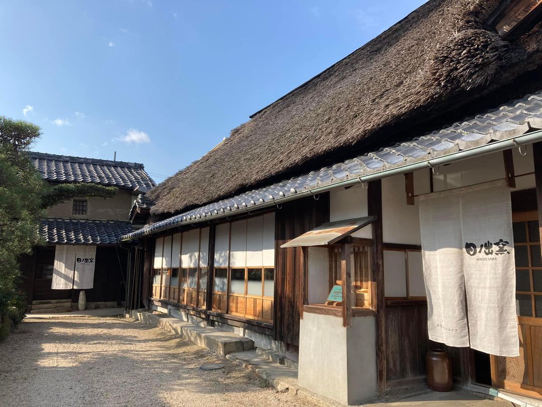 龍爪梅花皮 日ノ出窯 株式会社みちこアソシエイツ