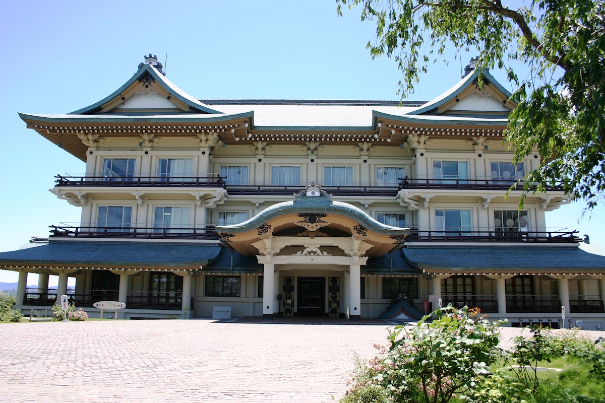 柳が崎湖畔公園 びわ湖大津館