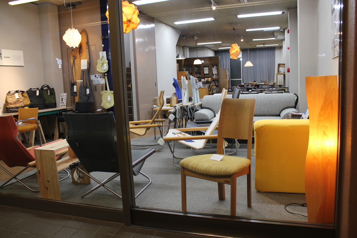 まるしょう家具