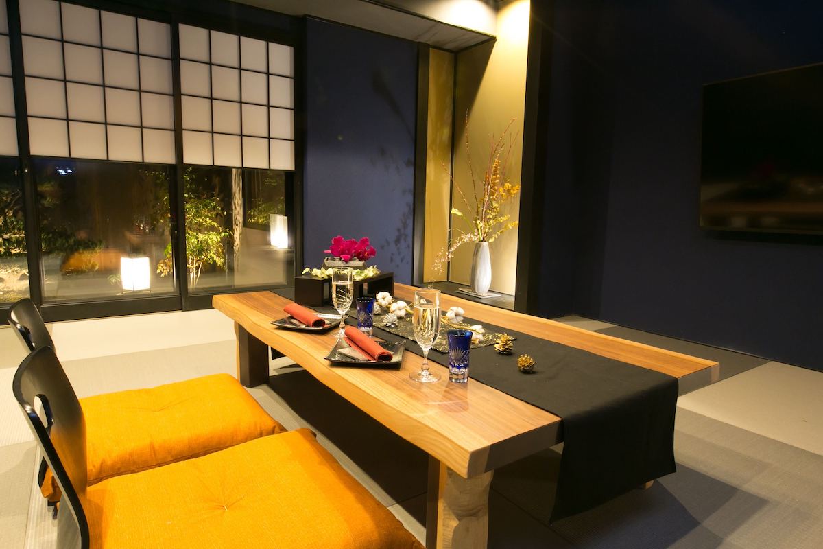 ホスタ梅小路朱