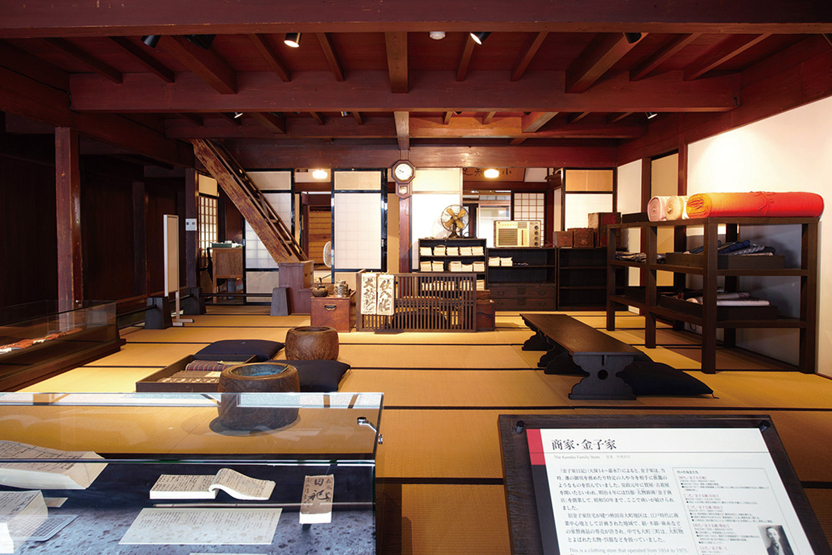 秋田市民俗芸能伝承館(ねぶり流し館)・旧金子家住宅