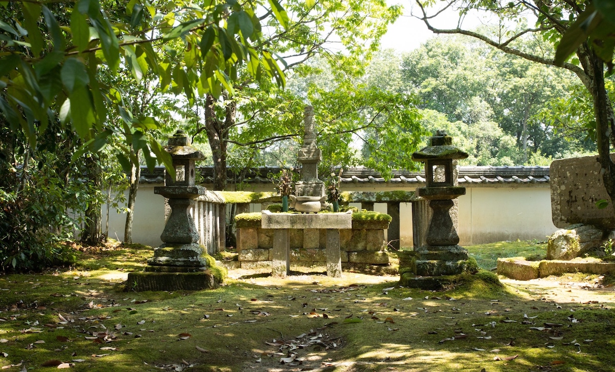 Ankokuji Temple