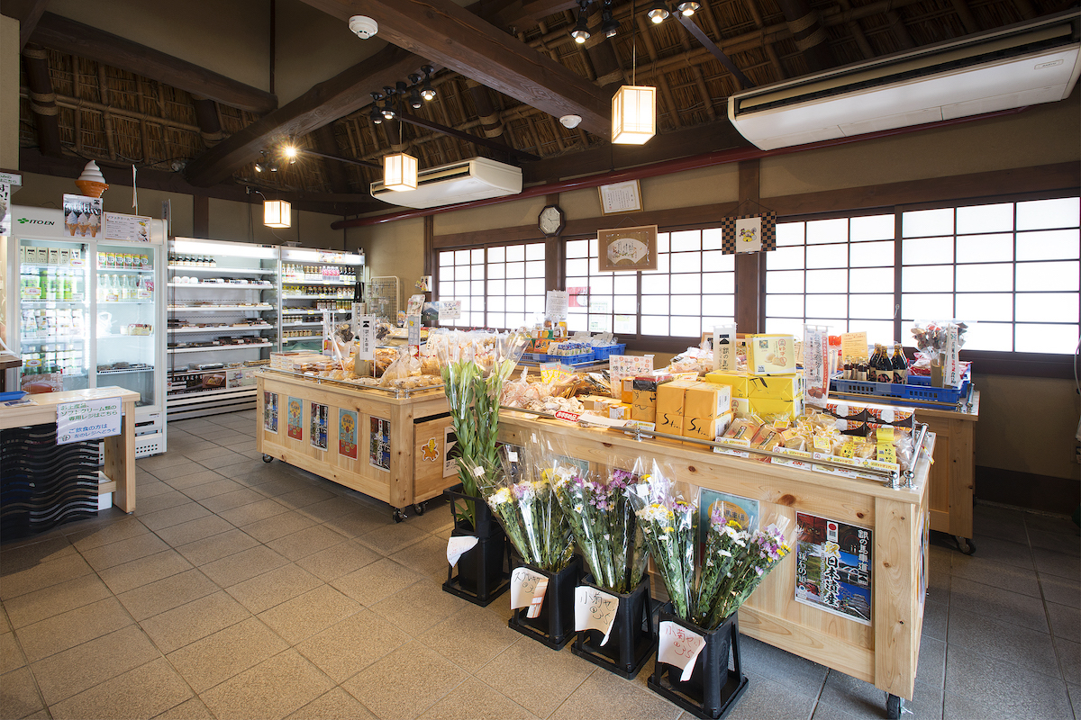 Michi-no-Eki Gin no Bashamichi Kamikawa—For enjoyable trip of historical romance exploration and local delicacies