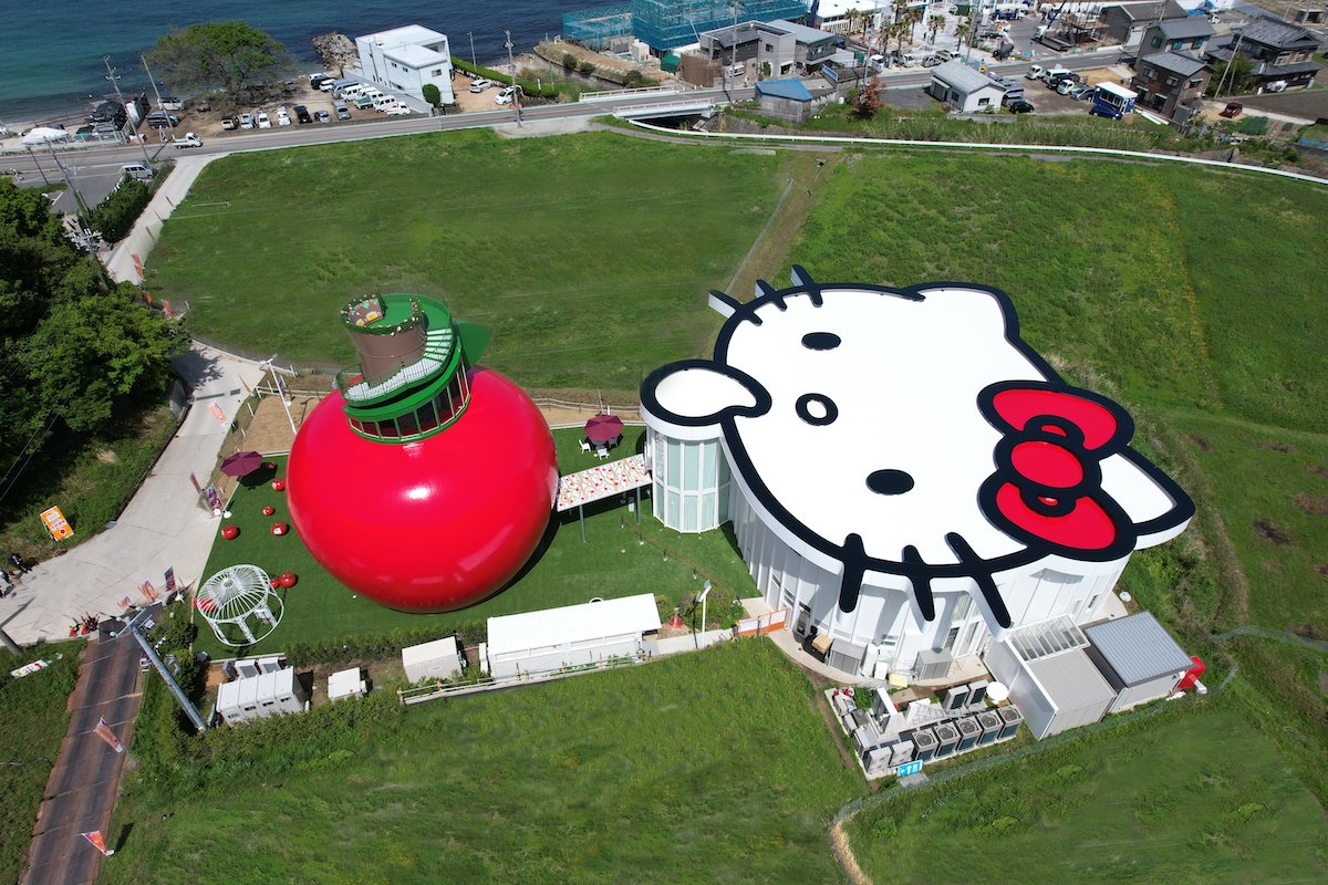 HELLO KITTY SHOW BOX