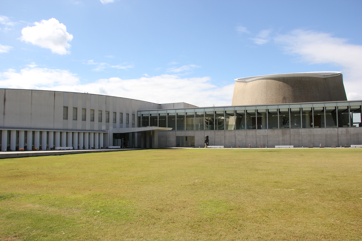 Shinobu Hashimoto Memorial Hall (at Ichikawa Town Cultural Center)