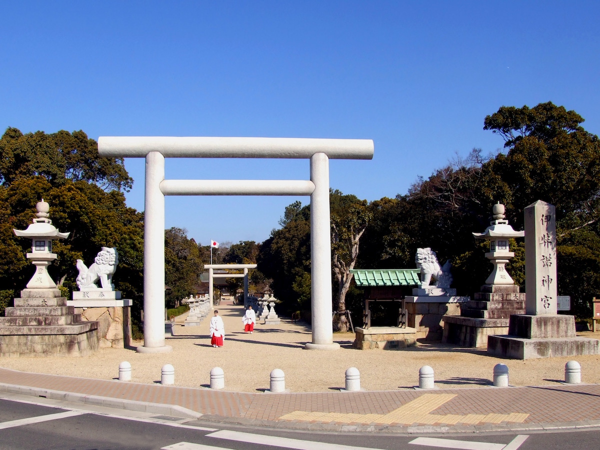 Izanagi-jingu Shrine