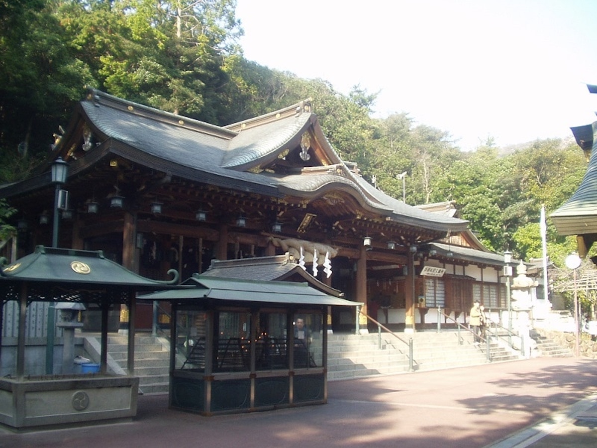 Kashima Shrine (cherry blossom viewing spot)
