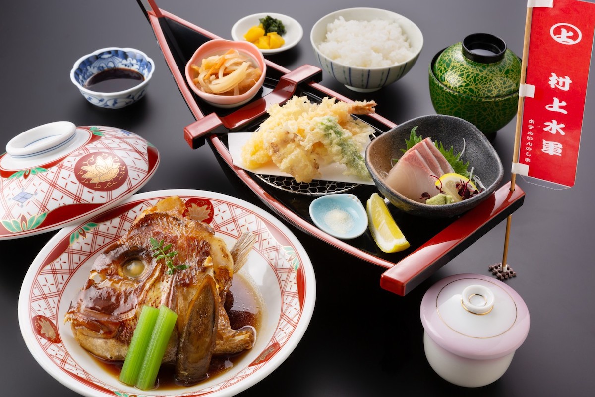 レストランさくら（ホテルいんのしま）