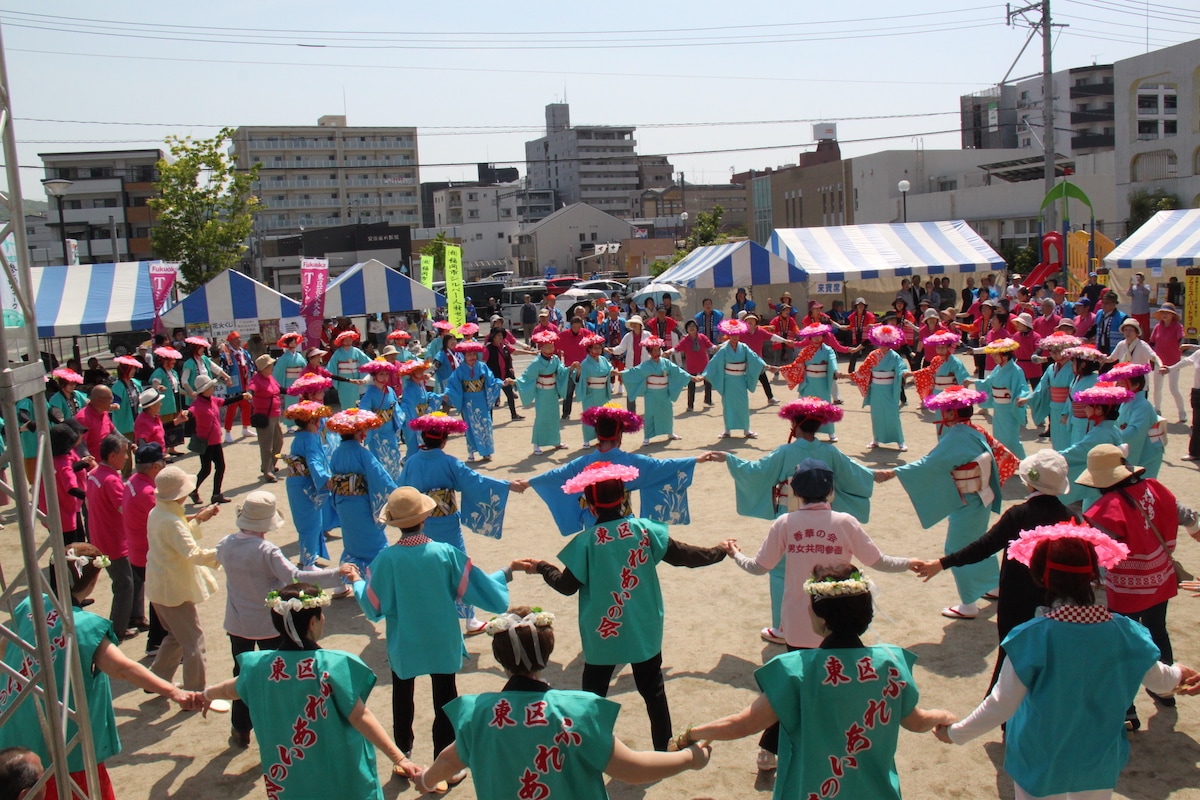 博多どんたく港まつり東区演舞台