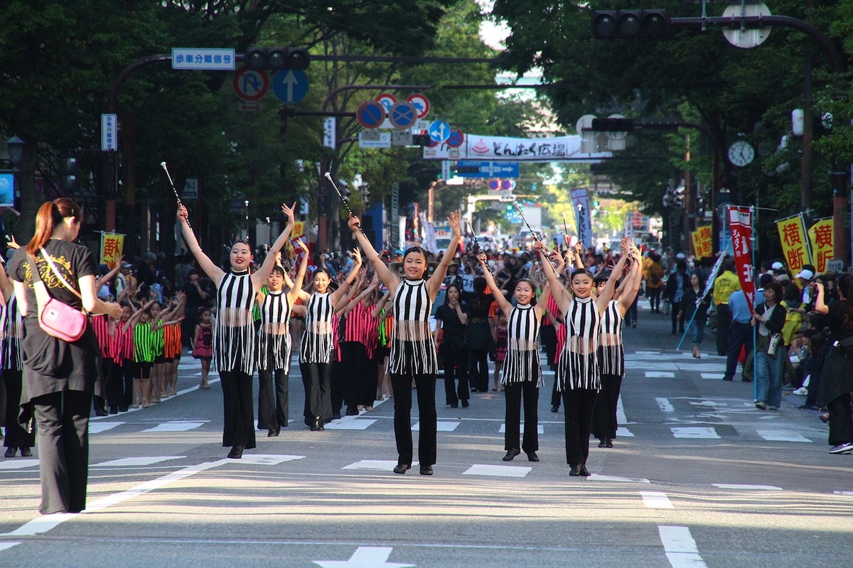 メイン会場 どんたく広場 (パレード)