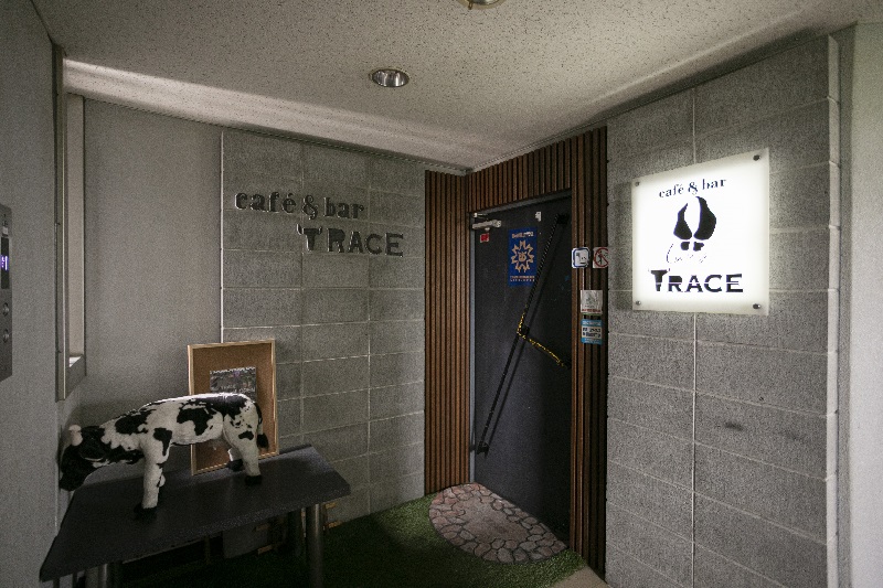 café & bar TRACE(カフェ アンド バー トレイス)