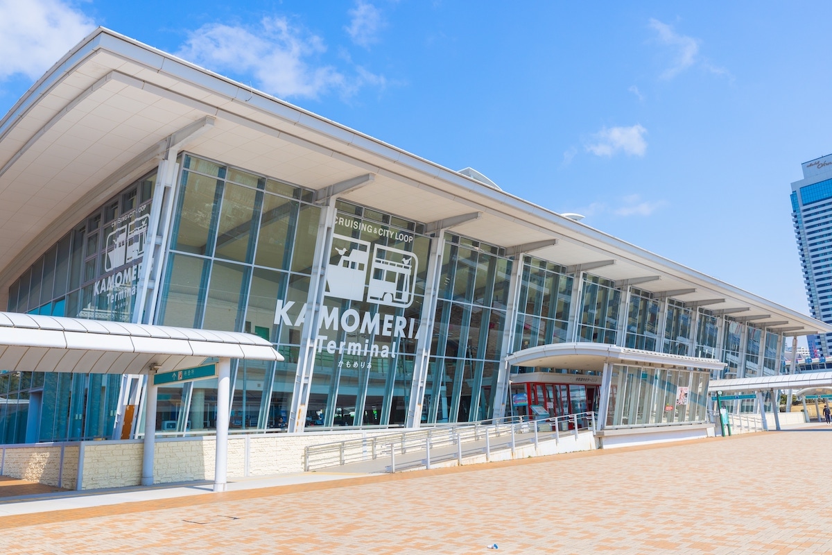 中突堤中央ターミナル(かもめりあ)