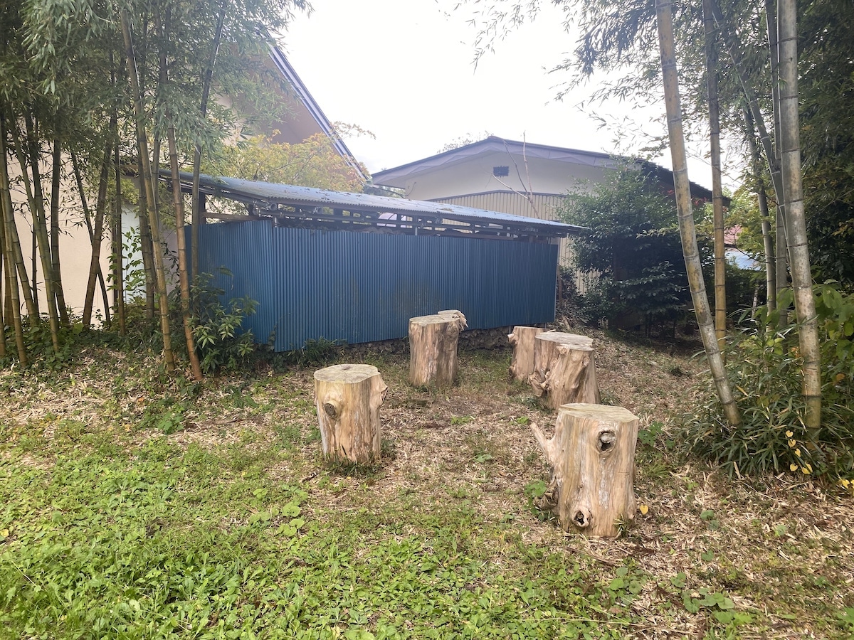 手作りの休憩所 / 손수 만든 휴식 장소