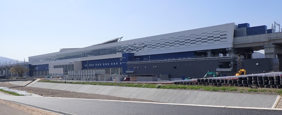 Tsuruga Station's image 2