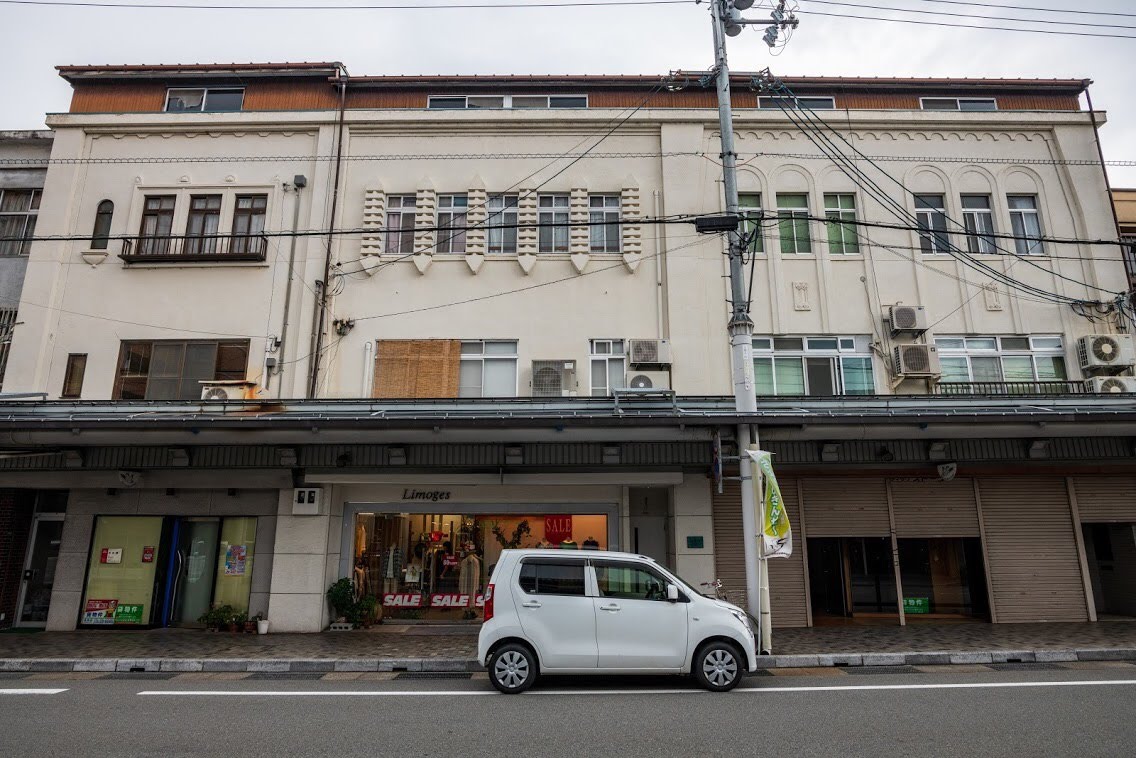 ３軒長屋