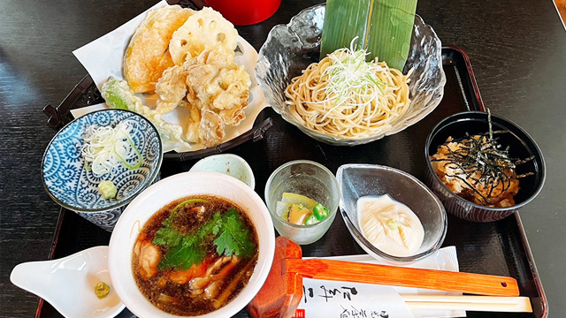 日光蕎麦処　たくみ庵（田母沢御用邸の隣）