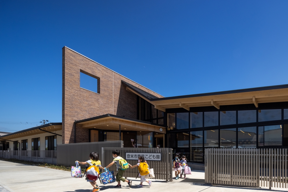 登米市豊里こども園