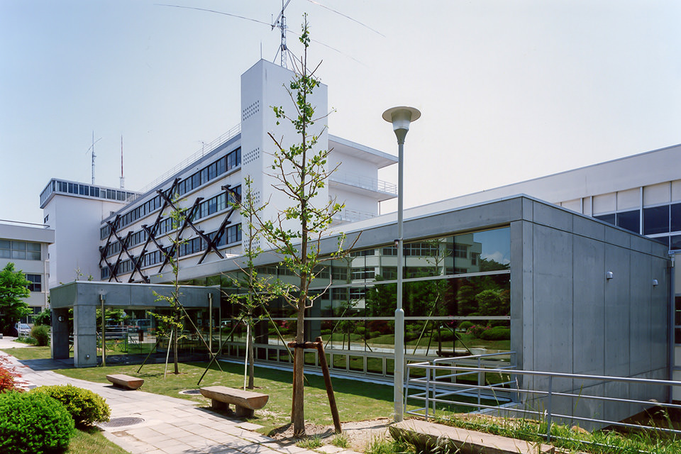 東北工業大学図書館
