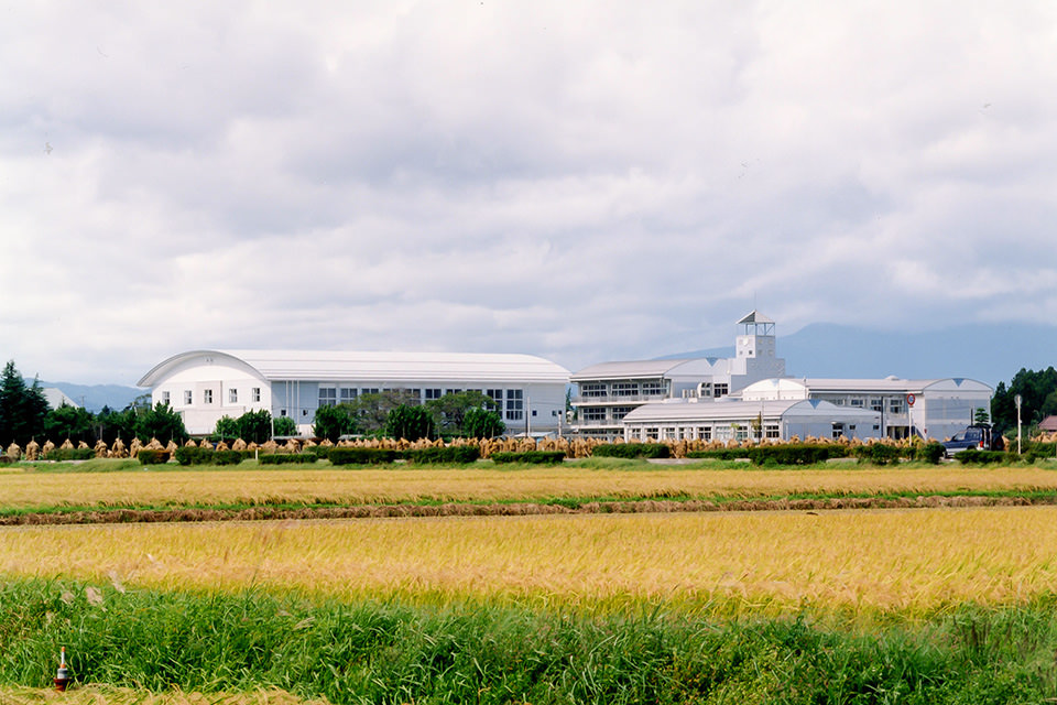 栗原市立（旧志波姫町立）志波姫中学・屋内運動場