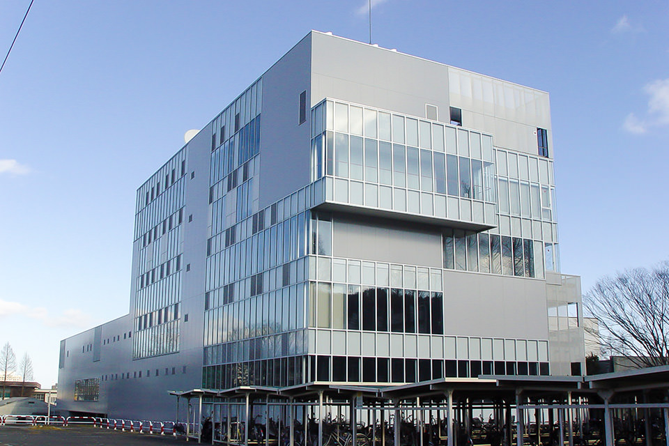 東北大学（川内）マルチメディア総合研究棟