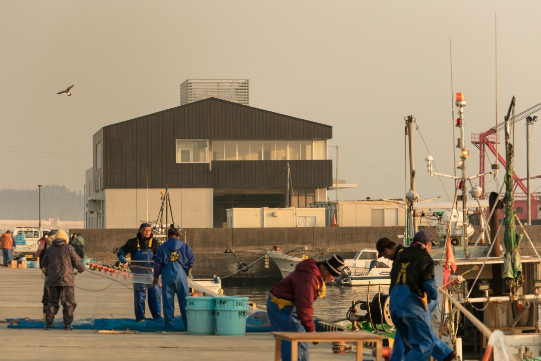 新地町釣師浜漁港荷捌き施設・漁具倉庫