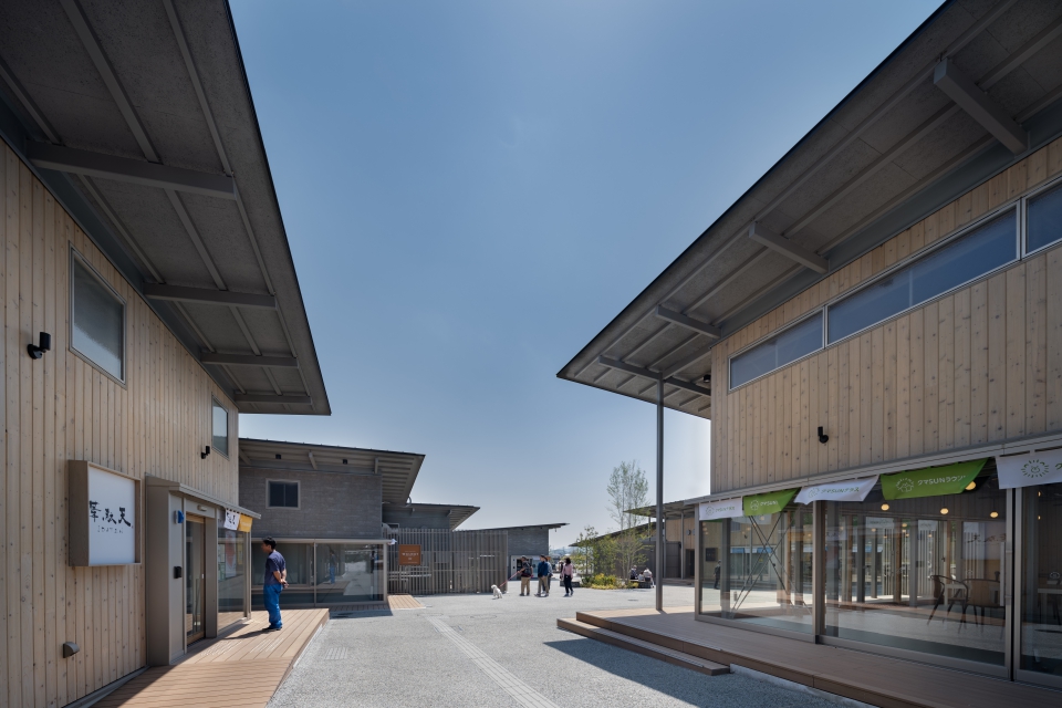 クマSUNテラス（大熊町大野駅西商業施設）