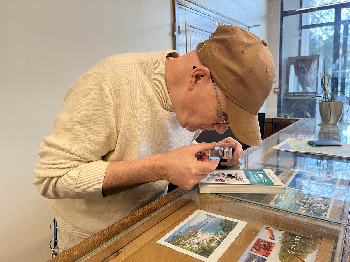 昆虫学図書館や関連の授業の講堂がある建物