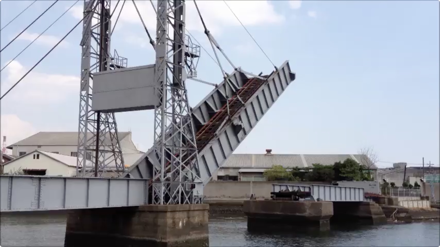 末広橋梁(旧四日市港駅鉄道橋)